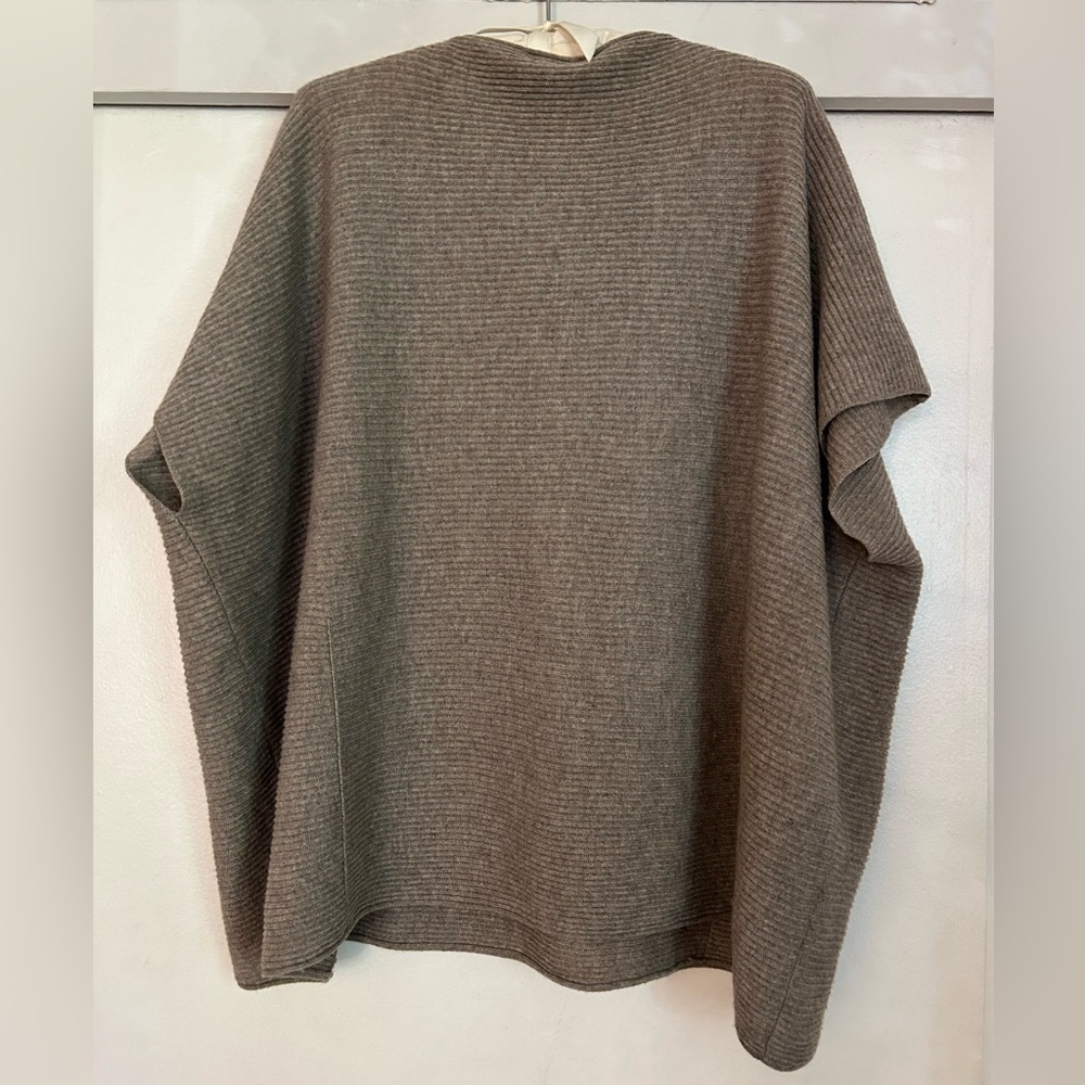 Vince Women's Wool Cashmere Ribbed Taupe Knit Poncho Sweater Small/Medium - Picture 3 of 9